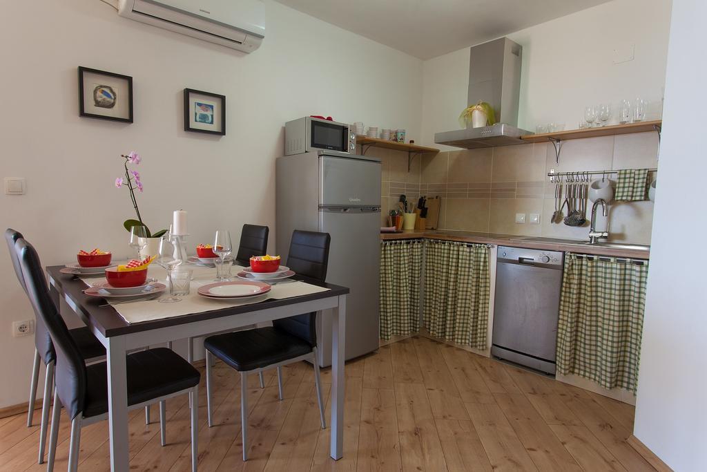 Apartment Magas Vrbnik Exterior foto