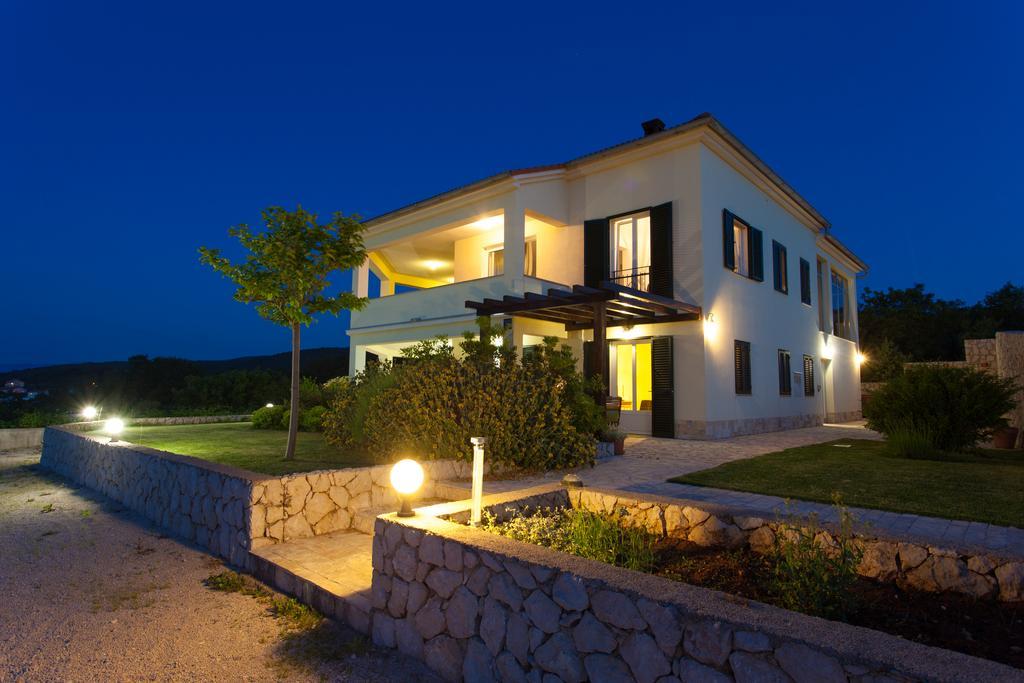 Apartment Magas Vrbnik Exterior foto